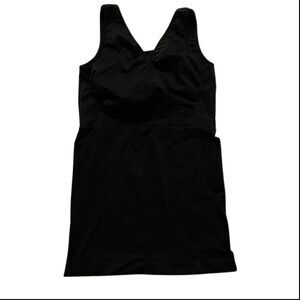 Ingrid+Isabel ~ Maternity ~ black tank top ~ size L ~ side ruching for comfort